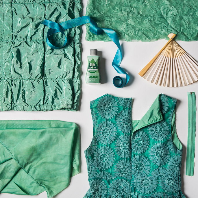 Rit DyeMore Liquid Synthetic Fiber Dye - Peacock Green image 2 of 2