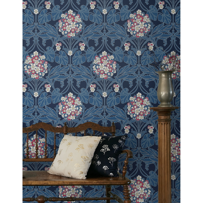 Seabrook Designs Floral Hydrangea Naval Blue &amp; Raspberry Wallpaper image 2 of 3