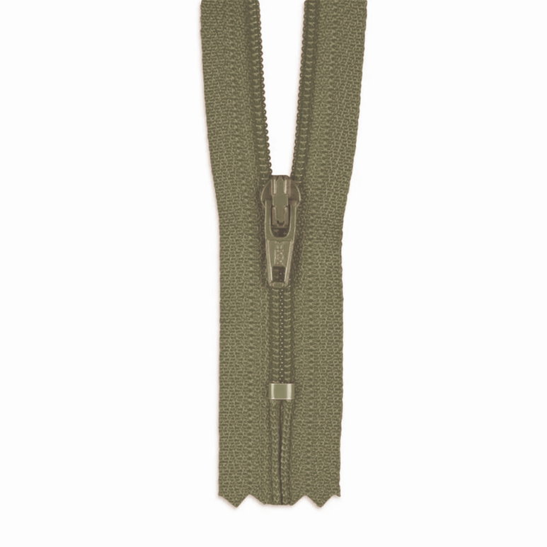 YKK 22" Soft Beige #3 Closed End Zipper